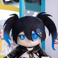 黑岩射手 PuniPuni坐姿毛绒娃娃