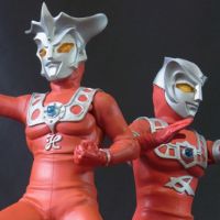 大怪兽系列 「雷欧奥特曼和阿斯特拉 发光版套装」 少年Ric限定商品 大怪兽系列 「雷欧奥特曼和阿斯特拉 发光版套装」 少年Ric限定商品