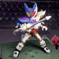 融化的蛋糕和新开封巧克力