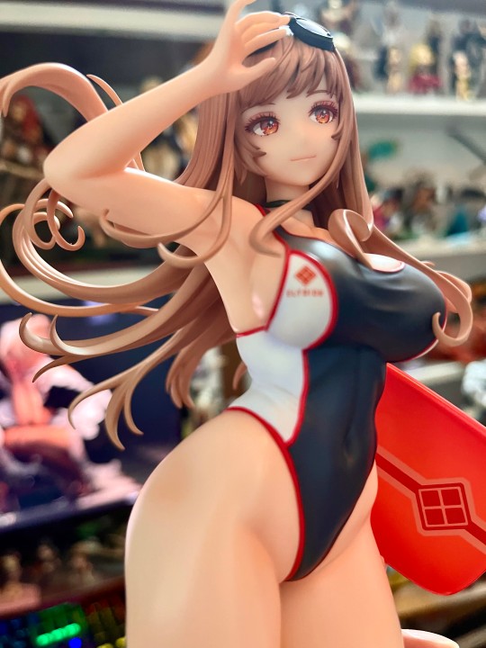 NIKKE泳装拉毗