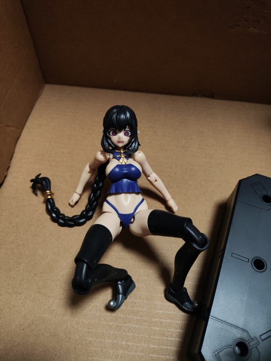 僵尸机娘玖莲