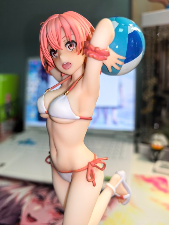 由比滨结衣泳装！