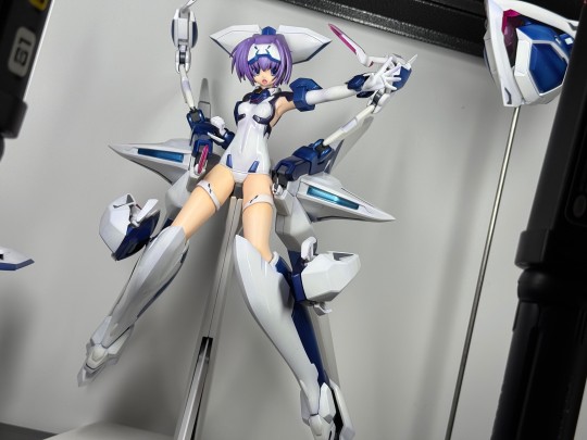 老物就是老物，刚开盒就断了一个件