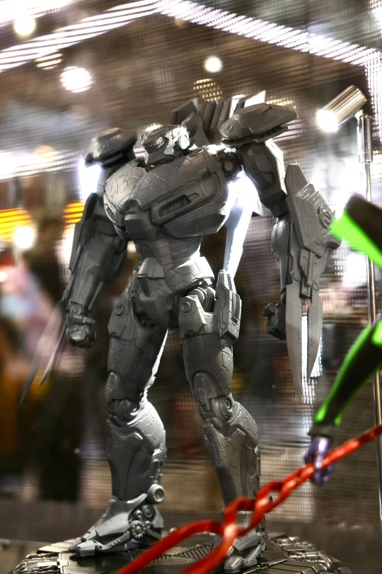 微博转载 重机型最新25WF展尤里卡