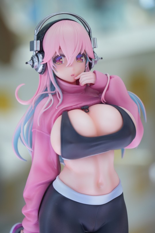 WF 超级索尼子 健身服 展图