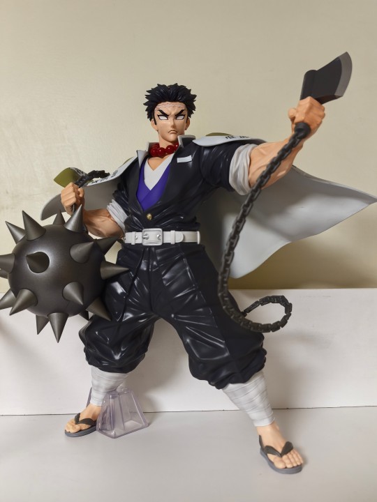 超级无敌巨大岩柱