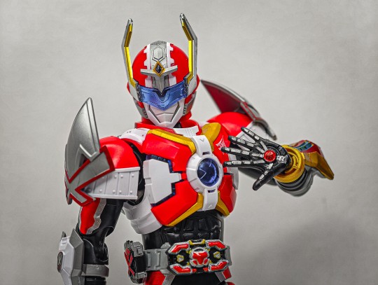 铠拼z刑天，形刻飞影