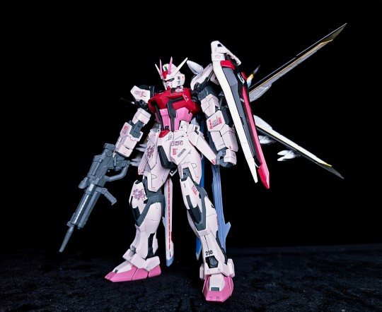 万代 MG嫣红强袭凤装