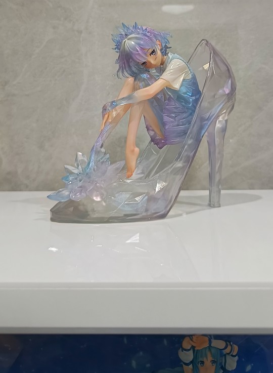 这款配色比较符合纯洁的少女