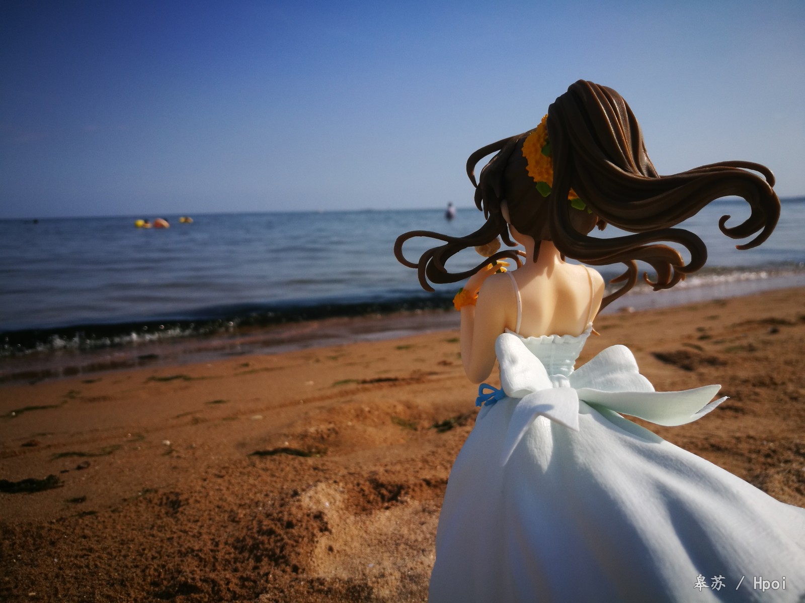 与伊欧娜和蓝子一起去海边