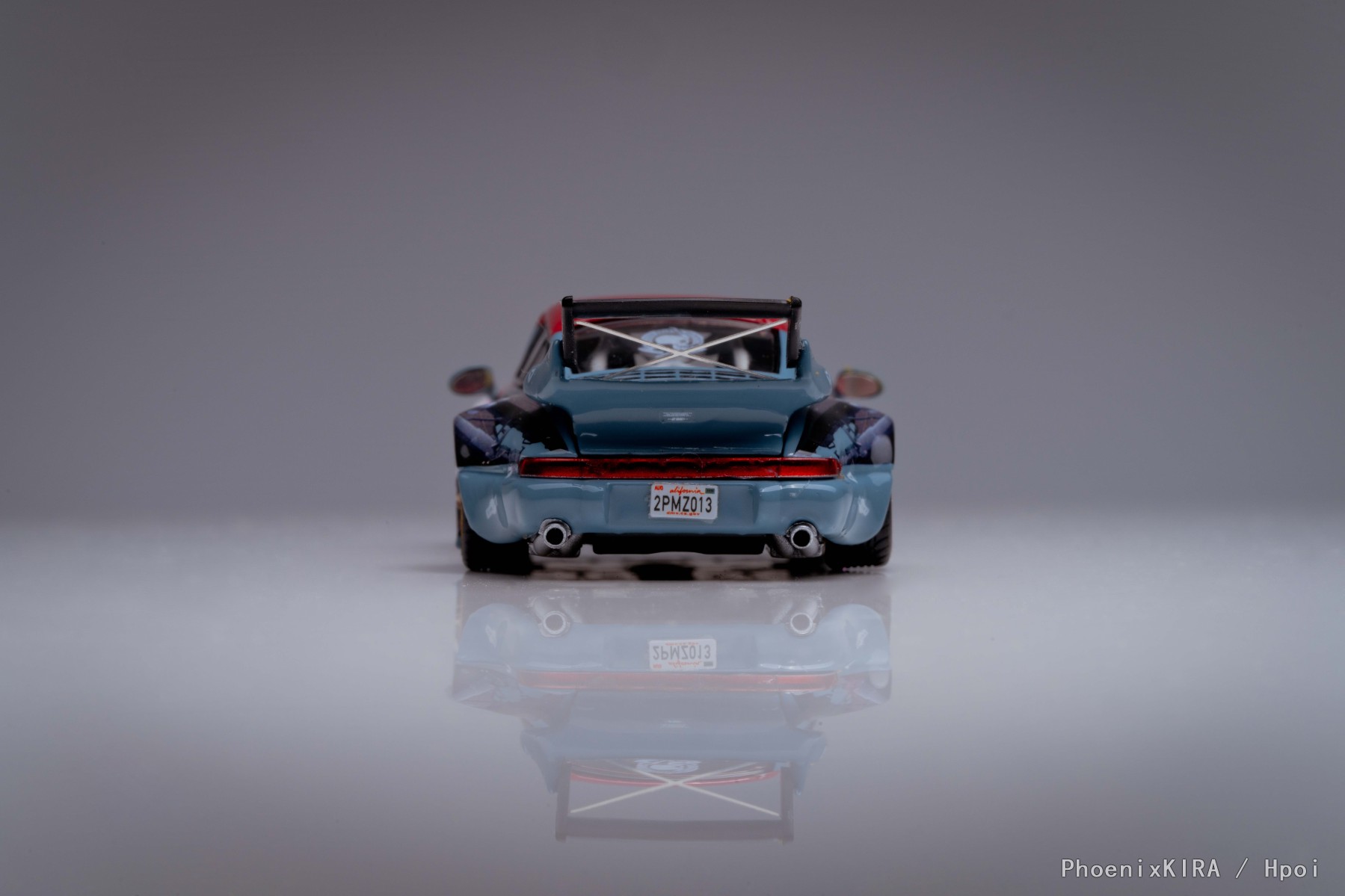 1:64原厂RWB964保时捷911宽体改装车AKIBA扎古96号高达模型车