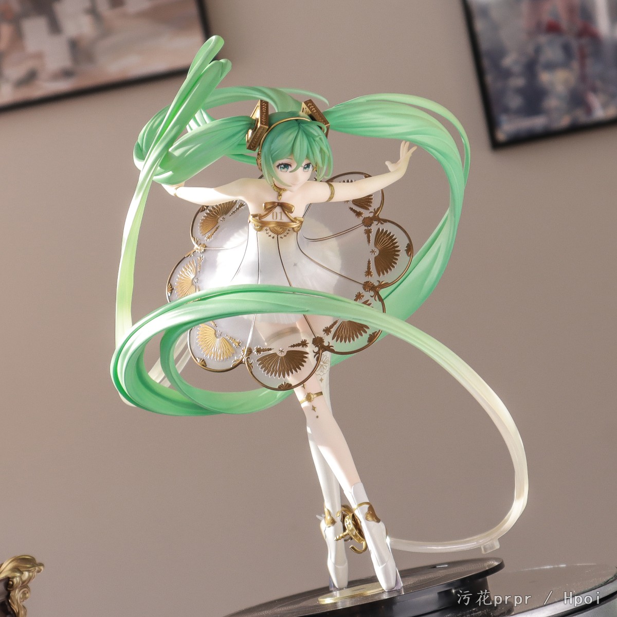 实拍返图 交响乐八音盒初音手办