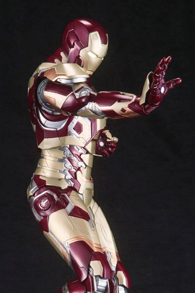 ARTFX  钢铁侠 MARK42
