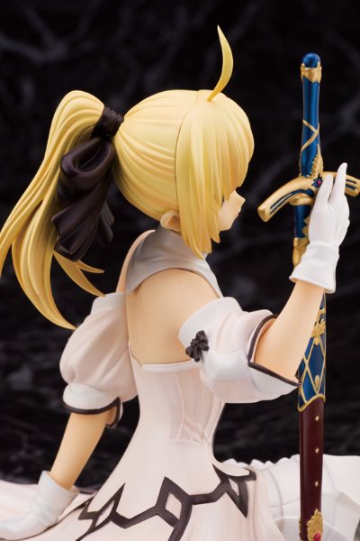 Saber・Lily