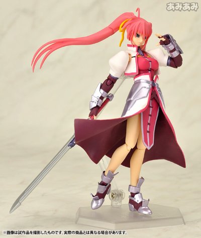 figma 魔法少女奈叶StrikerS シグナム 騎士服ver.