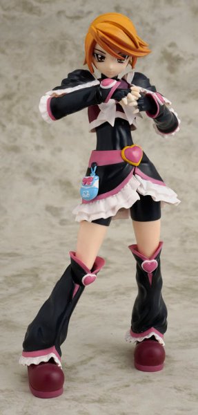 GUTTOKURU人形收藏系列20 光之美少女MaxHeart キュアブラック 
