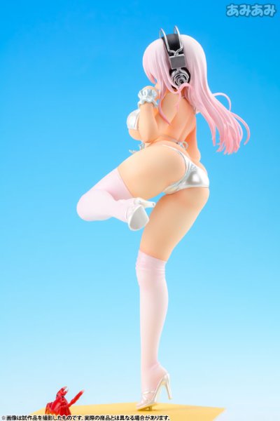 BEACH QUEENS NITRO SUPER SONIC 超级索尼子