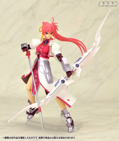 figma 魔法少女奈叶StrikerS シグナム 騎士服ver.