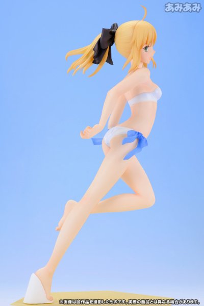 BEACH QUEENS 命运之夜 阿尔托莉雅 Lily