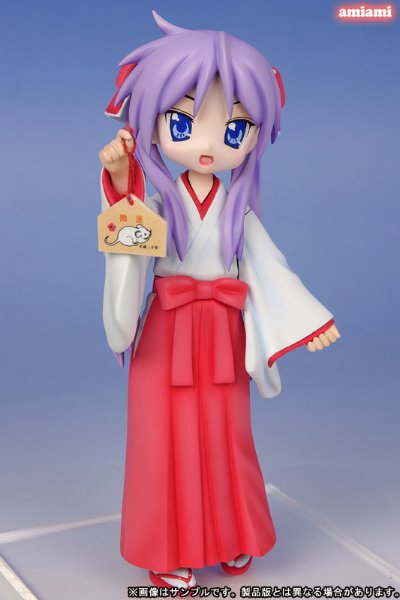 幸运星 柊镜 巫女服Ver. 