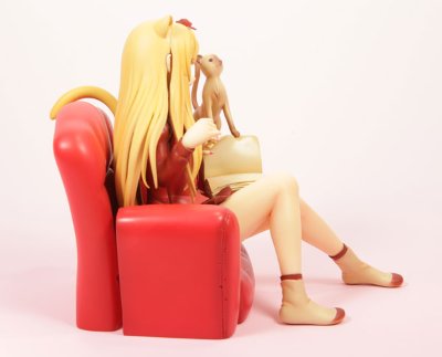 シュレディンガーの猫耳少女 西尔维娅・伊维凯