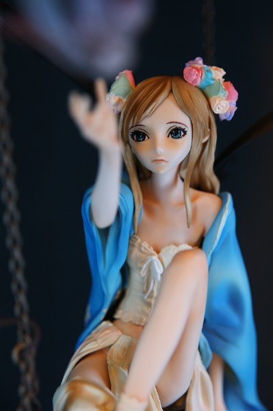 笼中少女