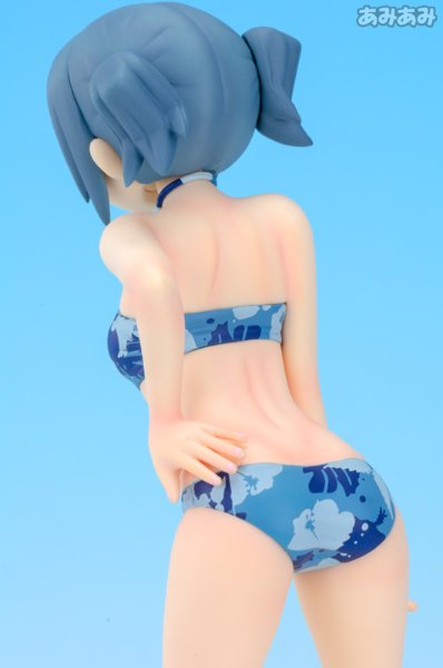 BEACH QUEENS 向阳素描×蜂窝 乃莉