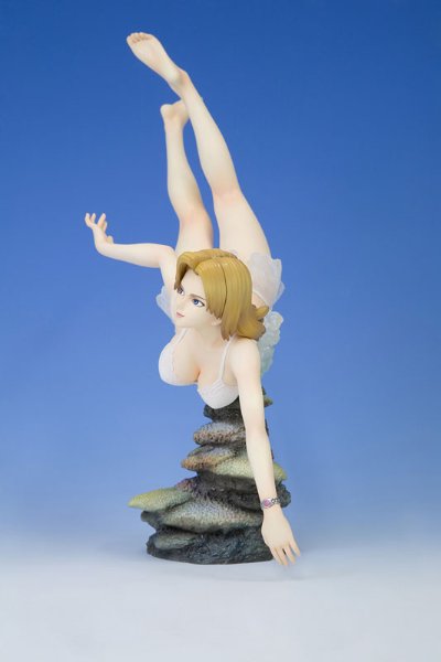 DOAX2 Venus on the beach! 蒂娜