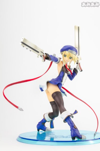 苍翼默示录：Calamity Trigger - Queen's Gate Spiral Chaos 	诺爱尔·梵米利昂