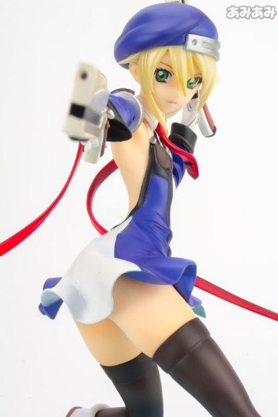 苍翼默示录：Calamity Trigger - Queen's Gate Spiral Chaos 	诺爱尔·梵米利昂