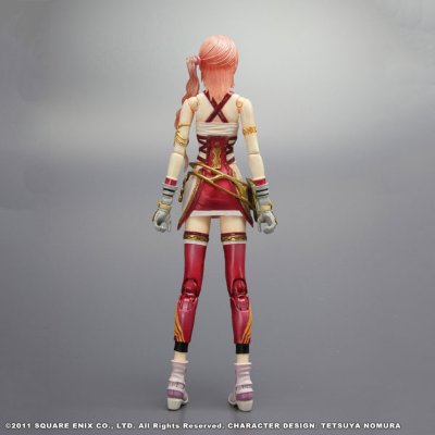PlayArts改 最终幻想XIII-2 塞拉・法隆 可动手办