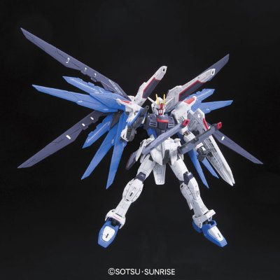RG 1/144  自由高达