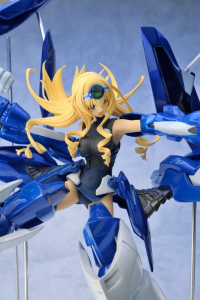 IS 〈无限斯特托拉斯〉 蓝色泪雨 塞西莉亚