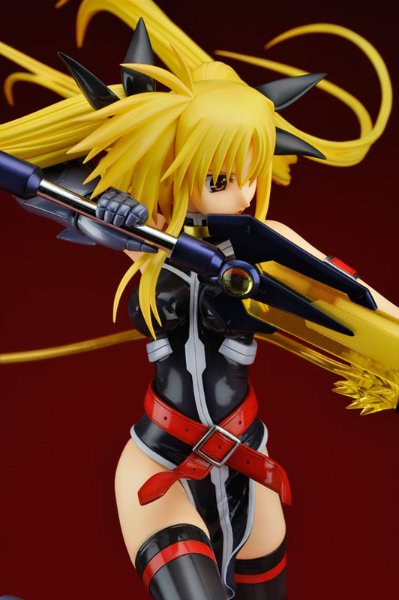 魔法少女奈叶StrikerS 	菲特·泰斯塔罗沙 Shin Sonic Form