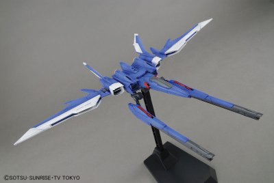 MG 1/100 高达创战者 GAT-X105B/FP 全装备型创制强袭高达