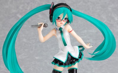 VOCALOID角色系列 01 初音未来 Lat式Ver.
