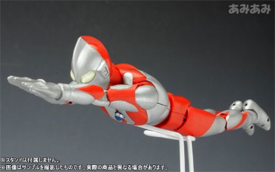 ULTRA-ACT 初代奥特曼 可动手办