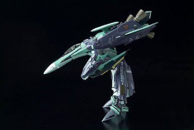 DX超合金 超时空要塞Ｆ RVF-25 Messiah Valkyrie（卢卡・安杰洛ーニ机）（旧版）