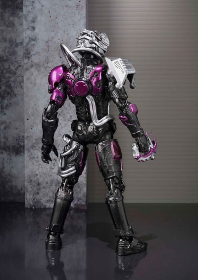 S.H.Figuarts 假面骑士驰骑 魔进追猎者