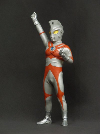 大怪兽系列 艾斯奥特曼 登场造型版