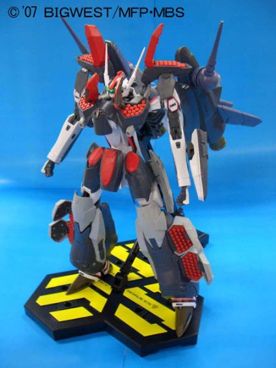 超时空要塞F(Frontier) 1/72 VF-25F 装甲Messiah Valkyrie 阿尔特机