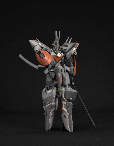 鉄の莱茵巴雷尔 1/144Scale 莱茵巴雷尔 モードＢ -城崎絵美ver.- Plastic Kit