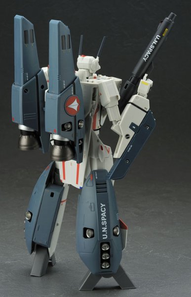 YAMATO超时空要塞系列 1/60 完全変形 VF-1J 一条辉 机 with スーパーパーツ