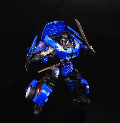 变形金刚 Ortaニティ A-02 ニッサン フェアレディZ/メガ特朗(プレミアムルマン蓝色)