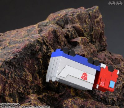 D-スタイル 变形金刚 コンボイ