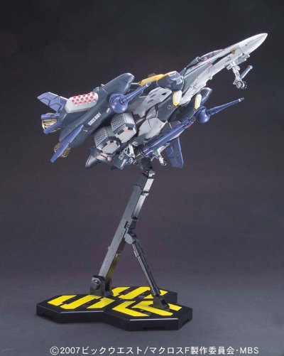 超时空要塞F(Frontier) 1/72 VF-25S 装甲Messiah Valkyrie オズマ机