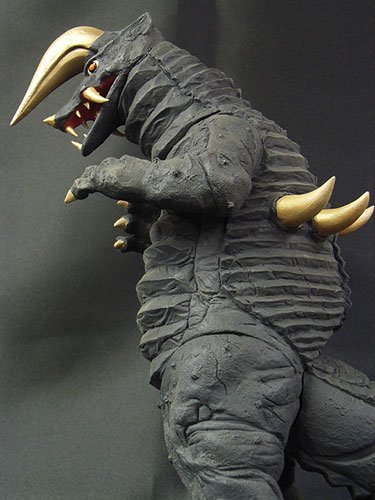 ン夕陽に死す」より,ナックル星人の用心棒怪獣ブラックキングが登場