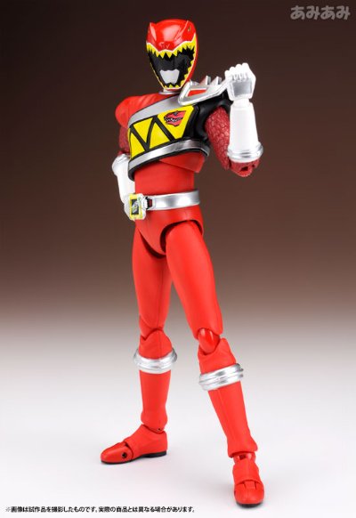 S.H.Figuarts 强龙红