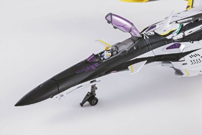 DX超合金 超时空要塞F YF-29デュランダルバルキリー（30周年记念カラー）