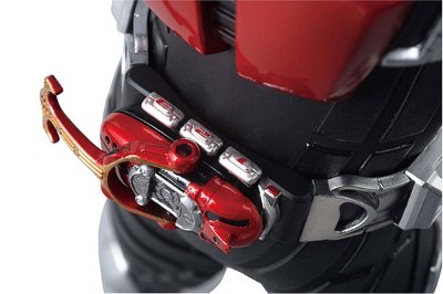 REAL ACTION HEROES 编号532 RAH DX 假面骑士甲斗王（骑士形态）2.0版本